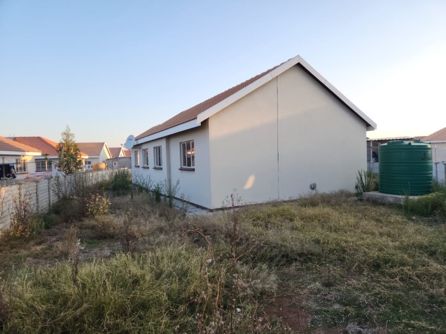 4 Bedroom Property for Sale in Freedom Park North West